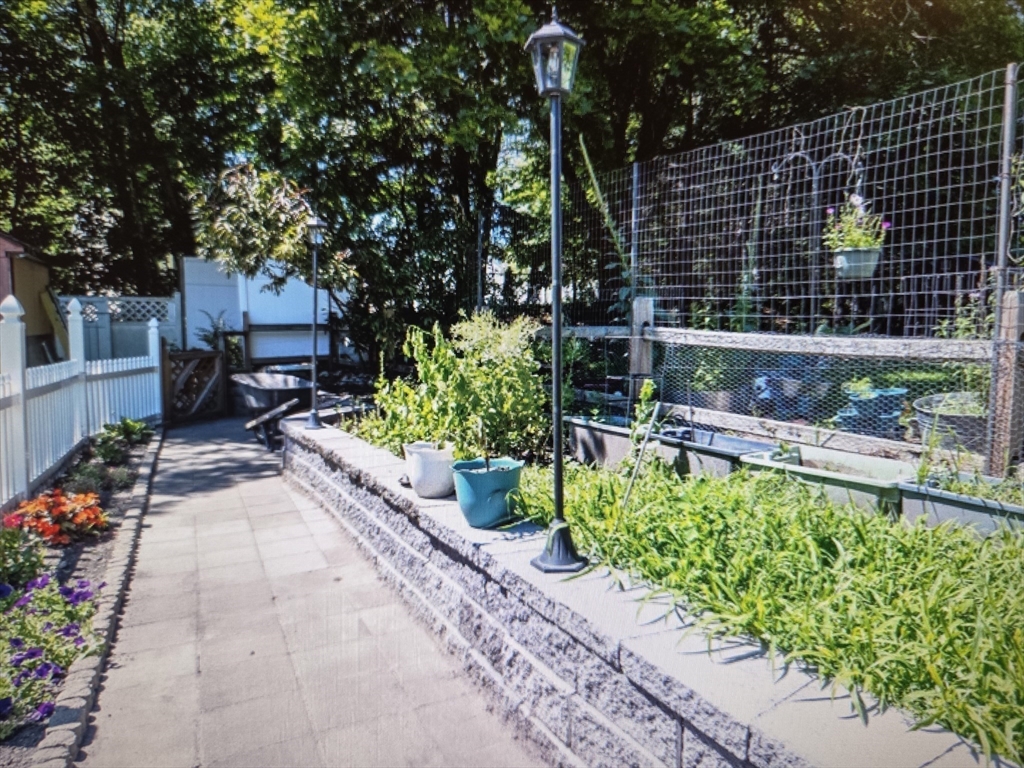 54 Lancaster Road Clinton, MA 01510 - Photo 21 of 38 Gallery Image 21