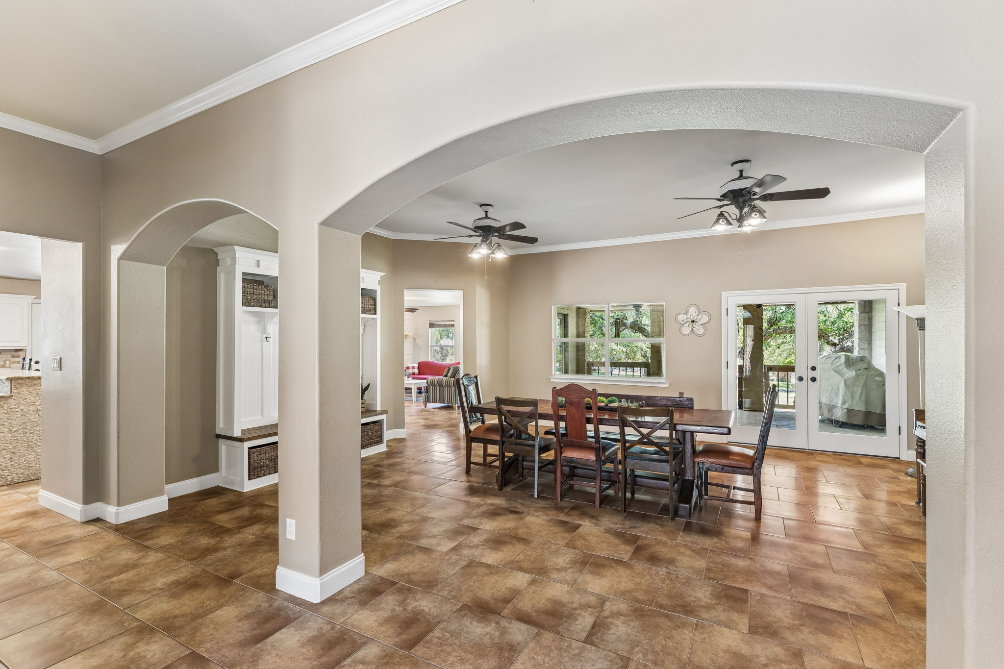 401 Twin Springs Road Georgetown, TX 78633 - Photo 4 of 40