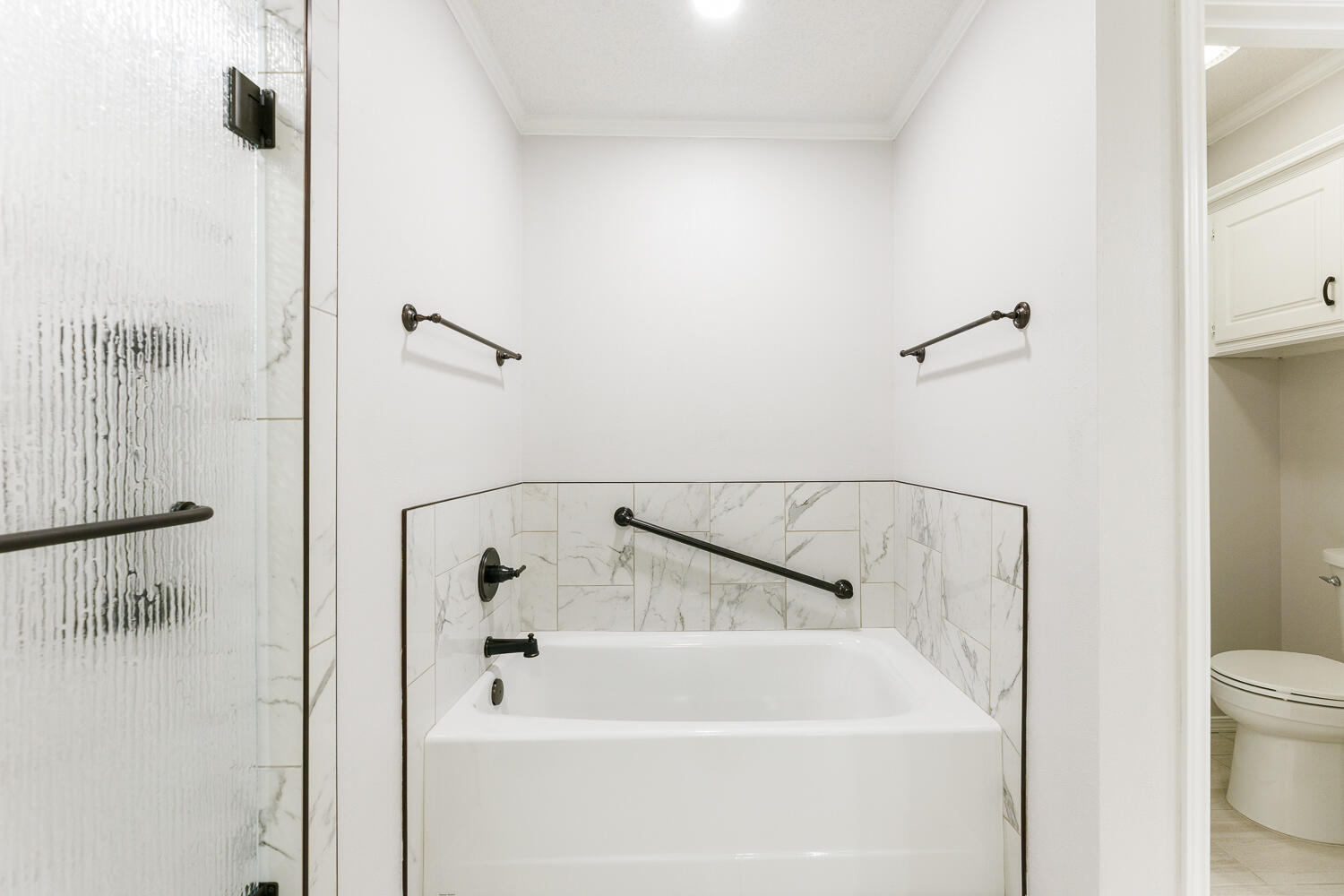 1906 Albany Avenue Lubbock, TX 79407 - Photo 34 of 67 Primary Bathroom