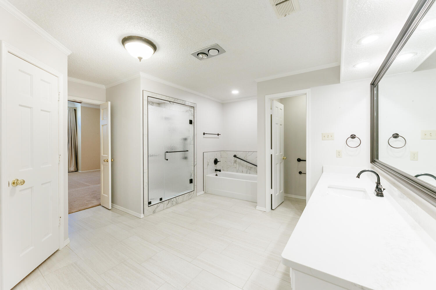 1906 Albany Avenue Lubbock, TX 79407 - Photo 37 of 67 Primary Bathroom