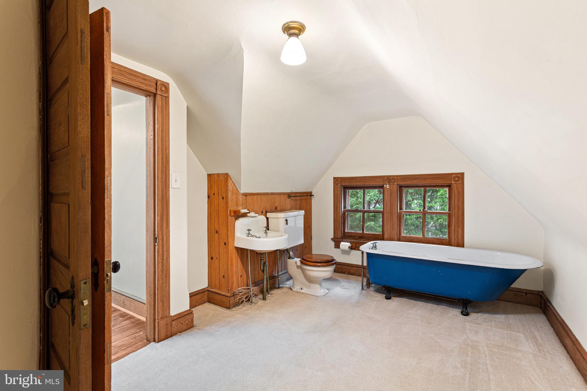 209 Warwick Road Haddonfield, NJ 08033 - Photo 32 of 46 3rd Floor Bath