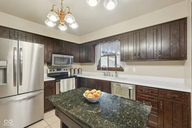 $609,000 | 2579 Cardinal Drive, Pittsboro, IN 46167