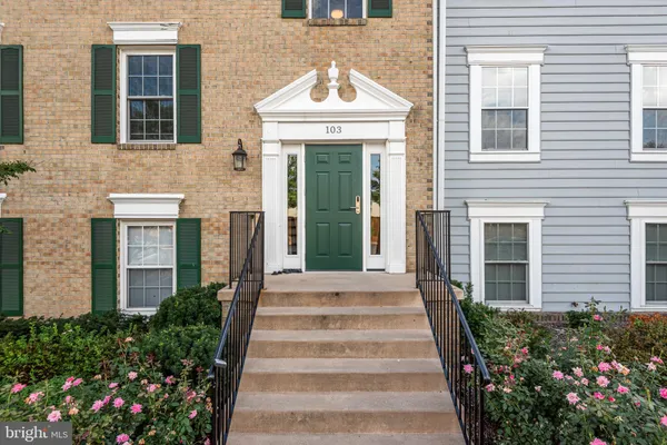 $2,500 | 103 Fort Evans Road Southeast, Unit B, Leesburg, VA 20175