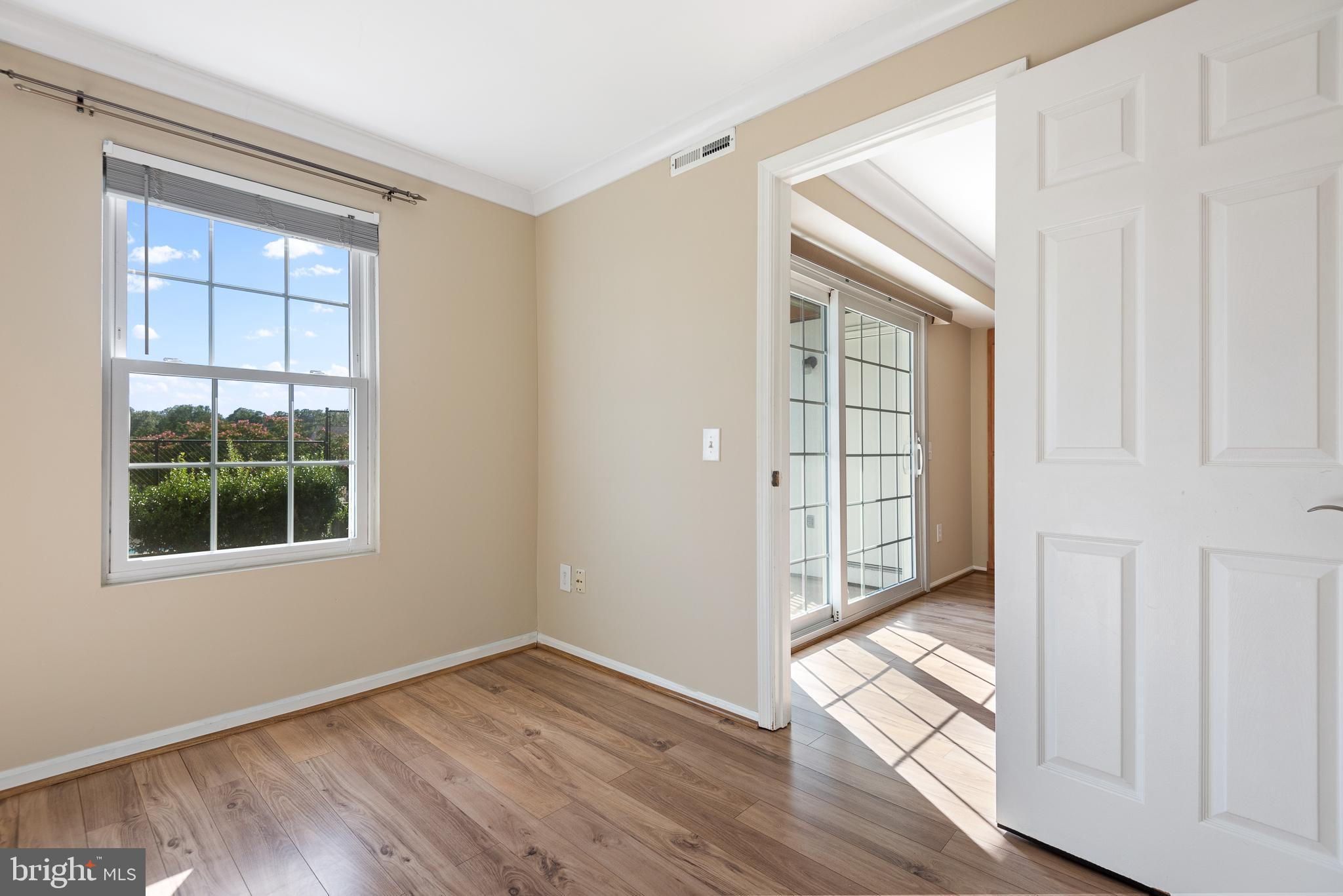 103 Fort Evans Road Southeast, Unit B Leesburg, VA 20175 - Photo 15 of 26 Bedroom 3
