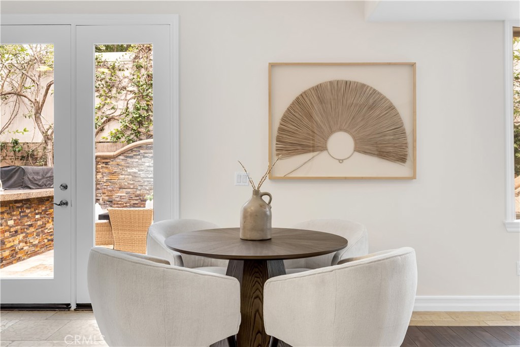 2105 Canyon Circle Costa Mesa, CA 92627 - Photo 17 of 35 a living room with furniture and a window