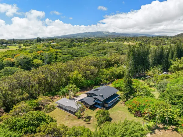 $3,250,000 | 965 Hog Back Road, Haiku, HI 96708