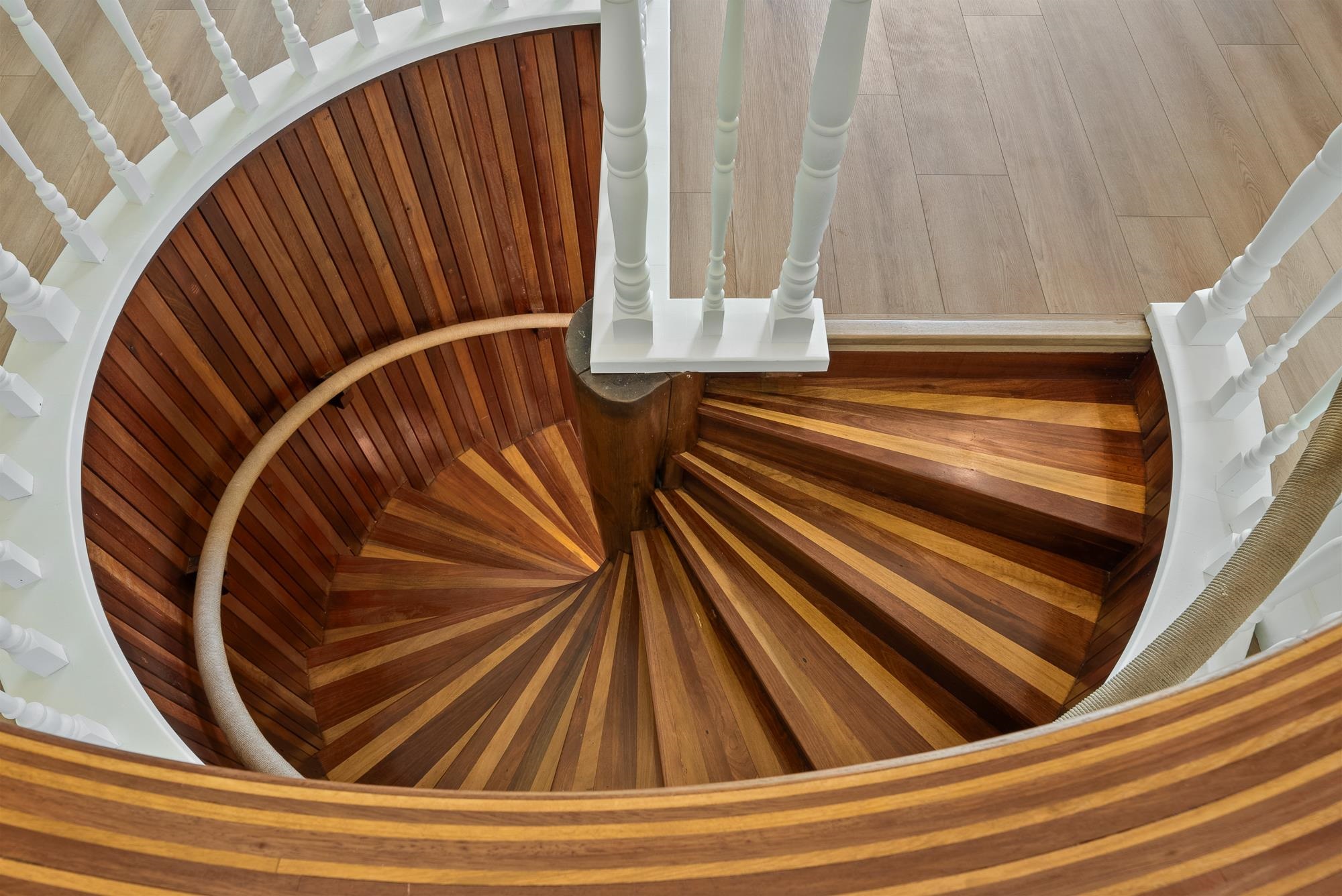 965 Hog Back Road Haiku, HI 96708 - Photo 11 of 35 a view of stairs