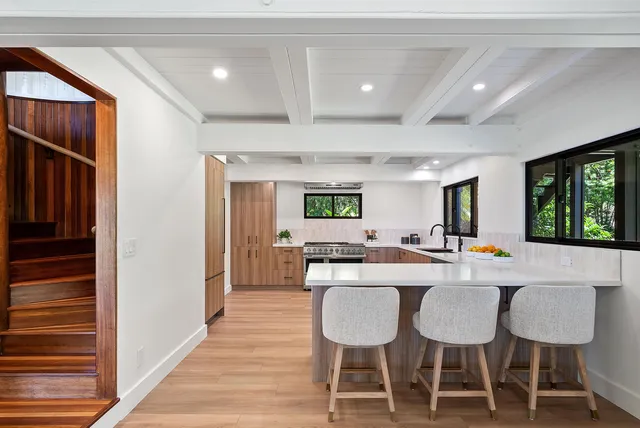 $3,595,000 | 965 Hog Back Road, Haiku, HI 96708