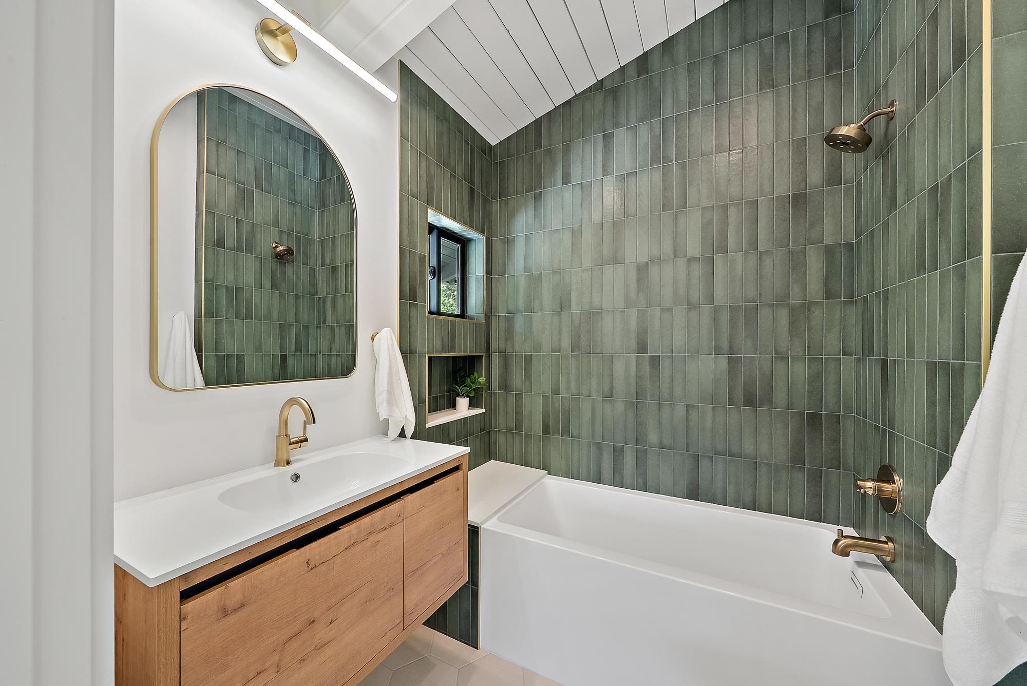 965 Hog Back Road Haiku, HI 96708 - Photo 28 of 44