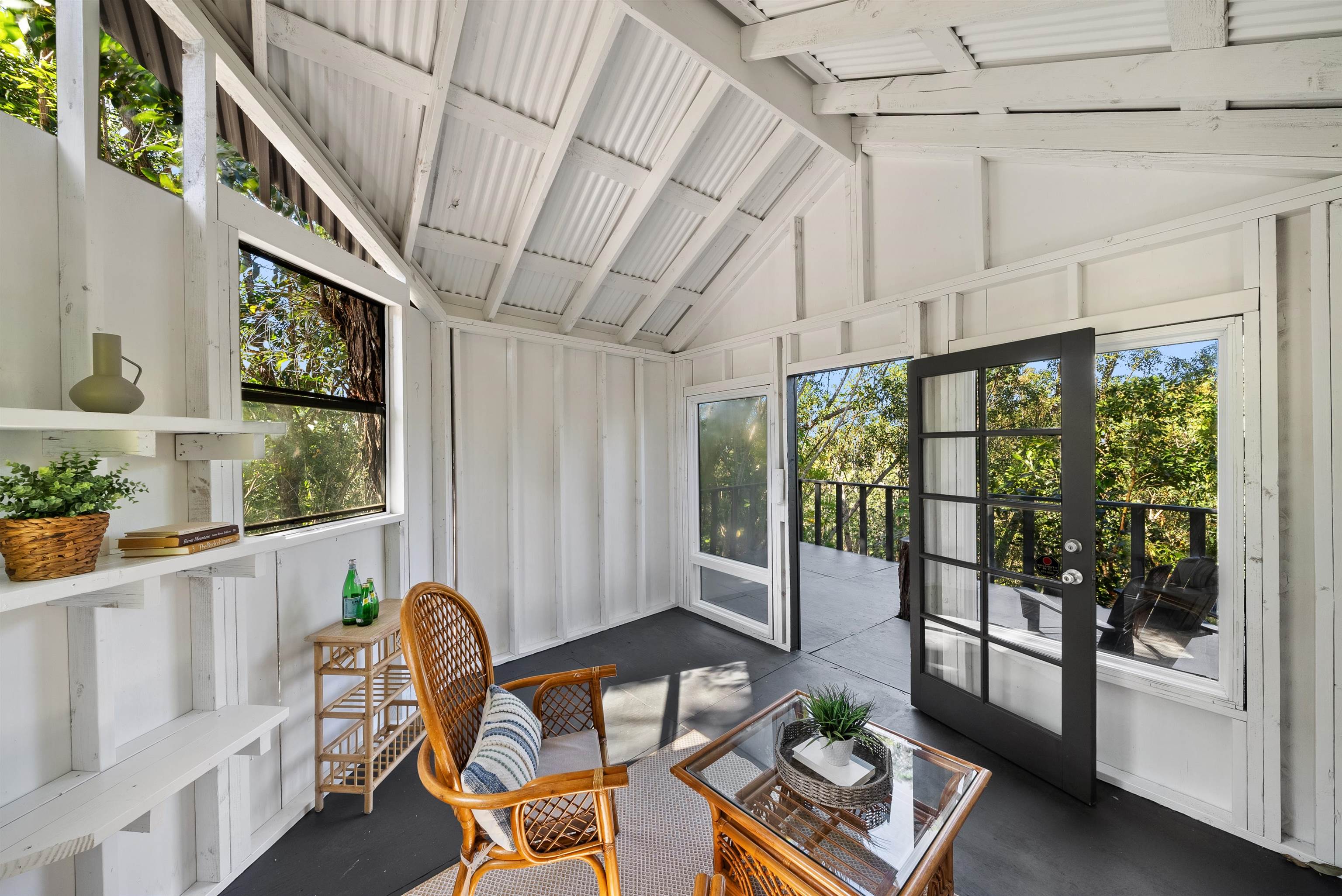 965 Hog Back Road Haiku, HI 96708 - Photo 34 of 35 a view of a balcony with furniture