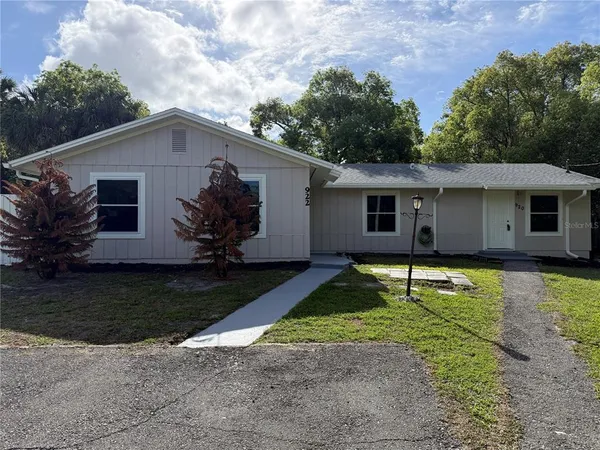 $1,400 | 922 Beau Court, Orange City, FL 32763