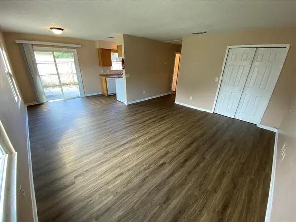 $1,400 | 922 Beau Court, Orange City, FL 32763