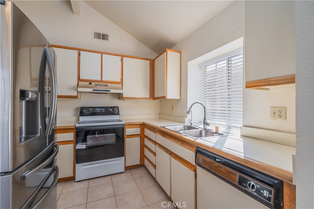 2601 South Quarry Lane, Unit D Walnut, CA 91789 - Photo 11 of 30