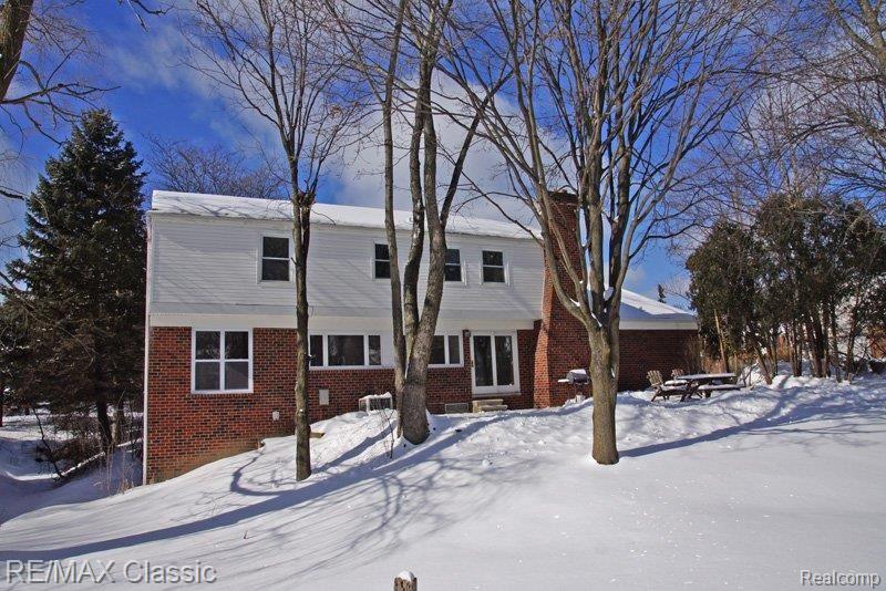 4981 Green Road West Bloomfield, MI 48323 - Photo 24 of 24 Rear View