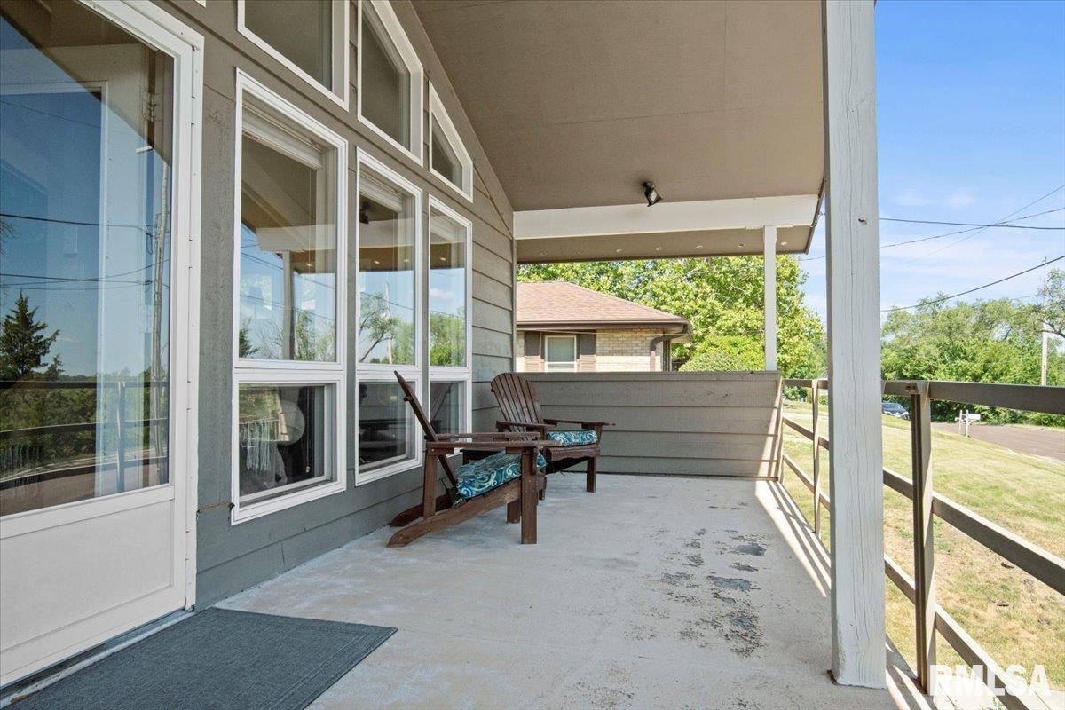 113 Crestview Road East Peoria, IL 61611 - Photo 21 of 26 Gallery Image 21