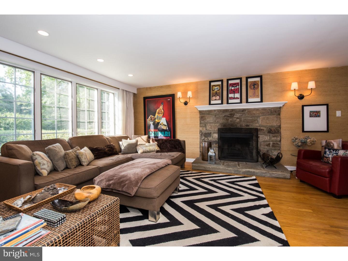 8313 Cedar Road Elkins Park, PA 19027 - Photo 3 of 25 Living Room