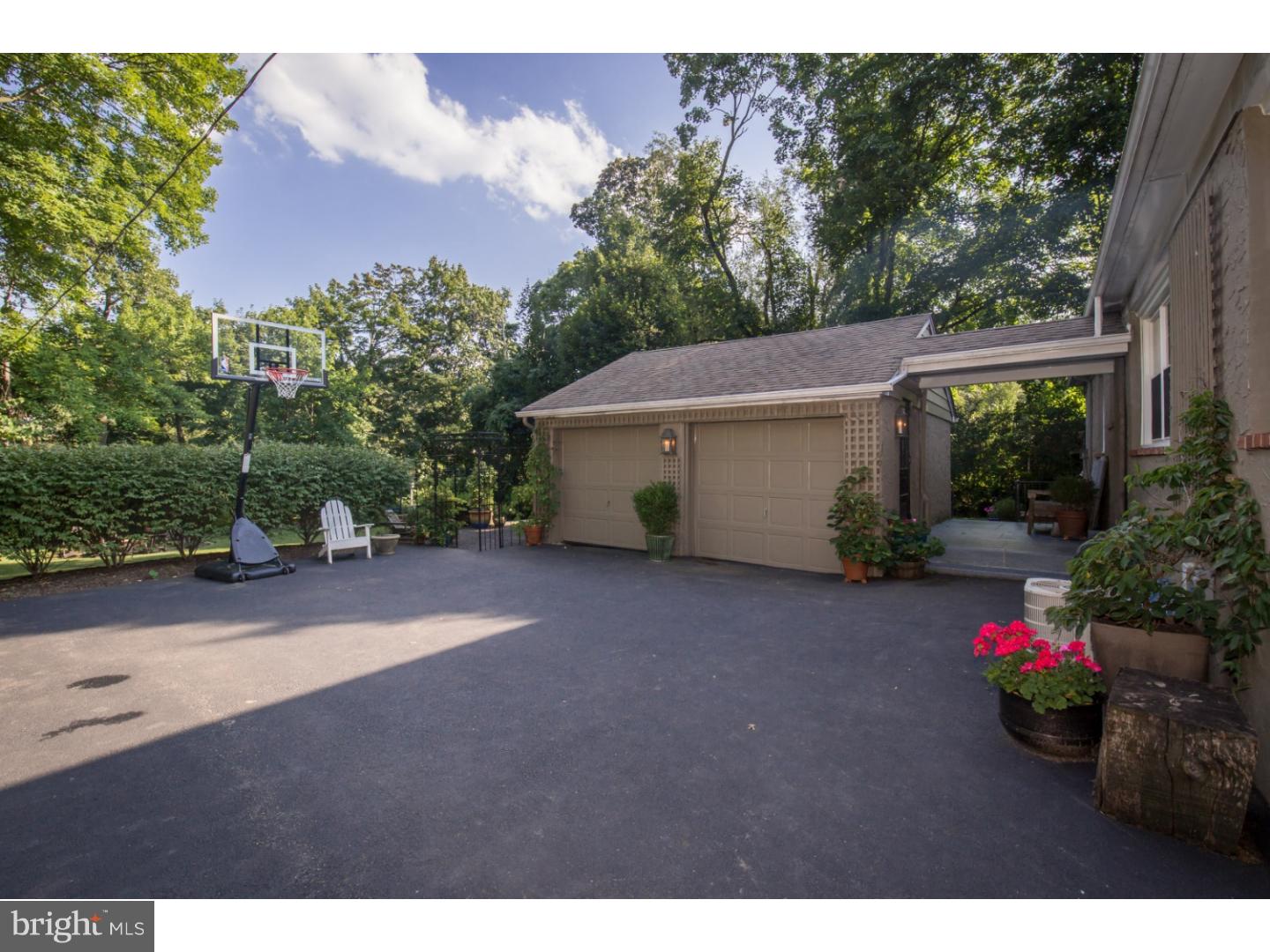 8313 Cedar Road Elkins Park, PA 19027 - Photo 22 of 25 Garage