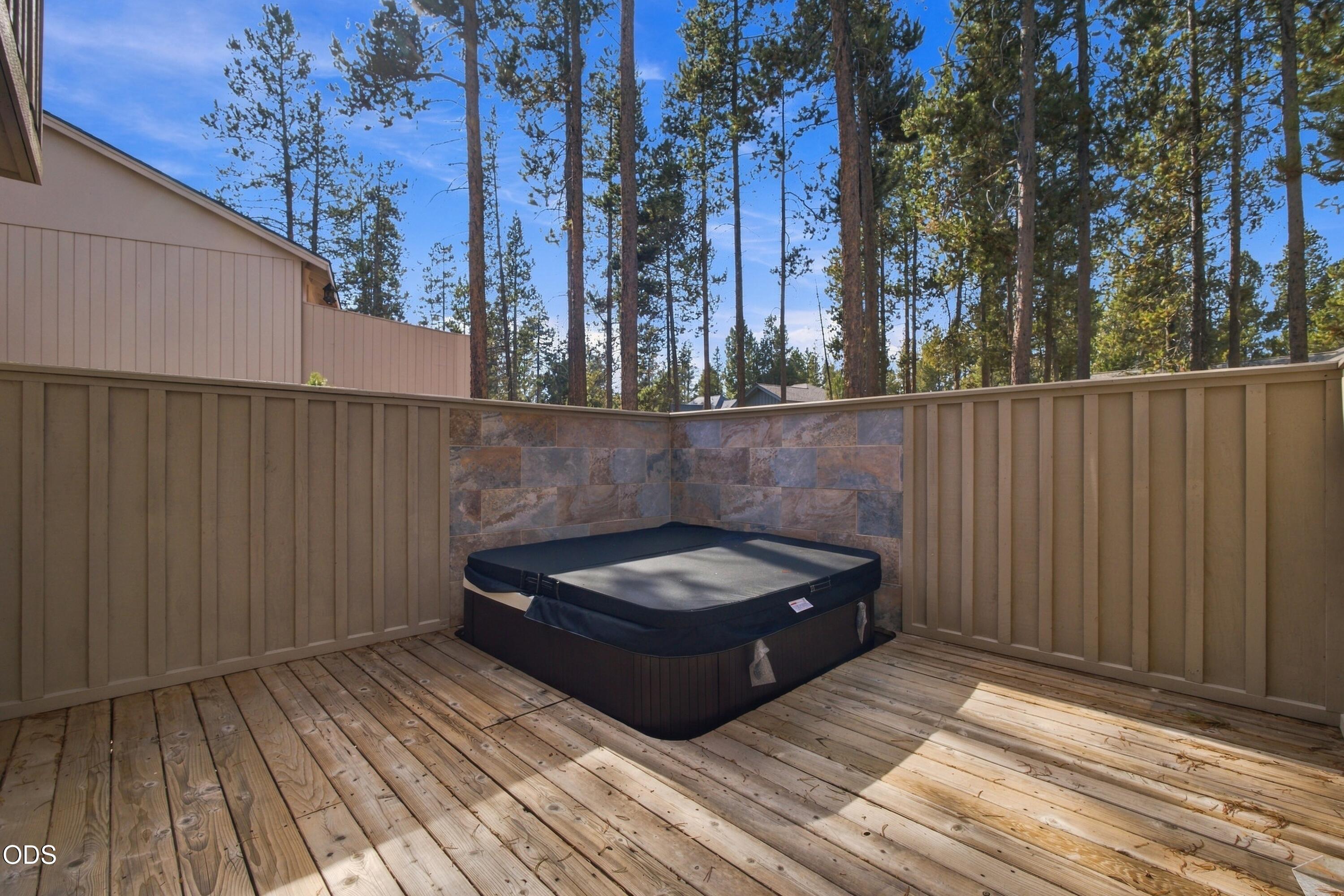 58103 Kinglet Road, Unit 33 Sunriver, OR 97707 - Photo 12 of 49 Gallery Image 12