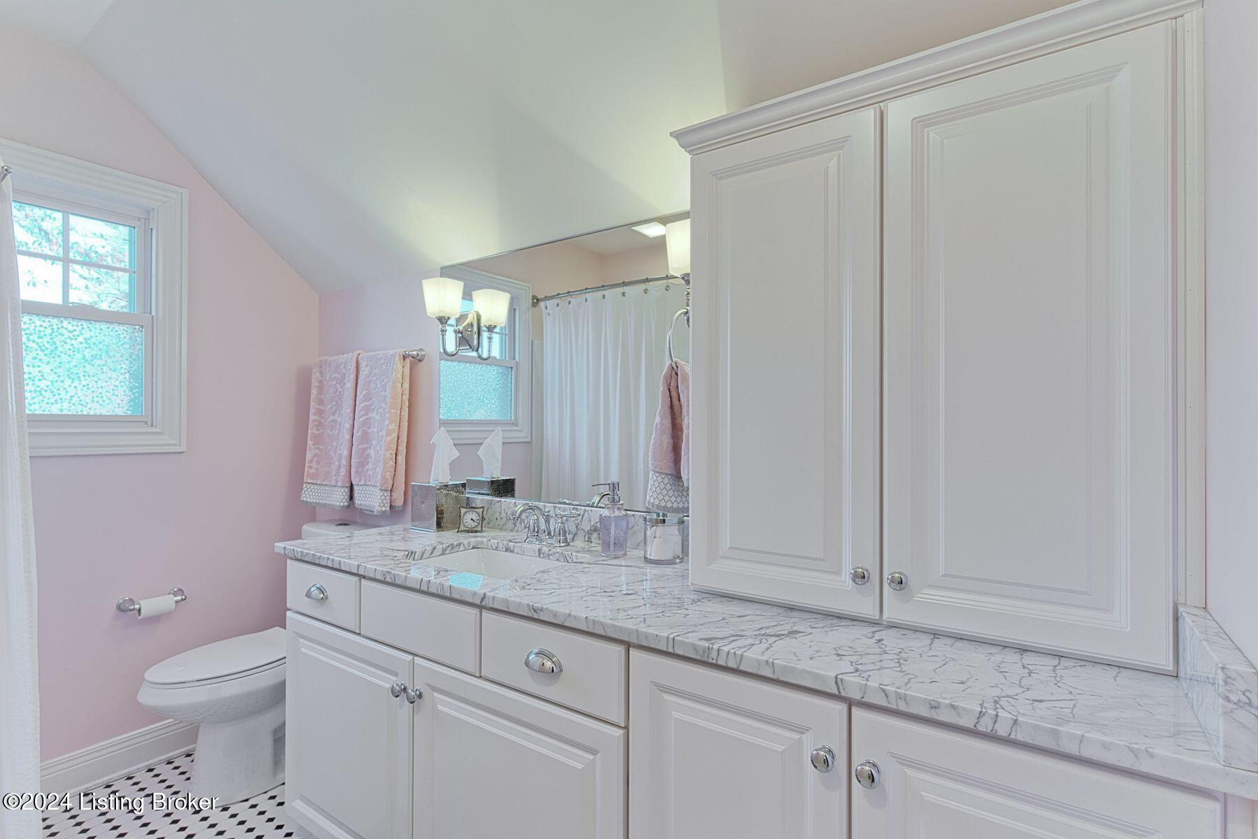 124 Ridgeway Avenue Louisville, KY 40207 - Photo 29 of 45 photo_online_029