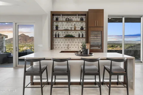 $10,000,000 | 6800 North 39th Place, Paradise Valley, AZ 85253