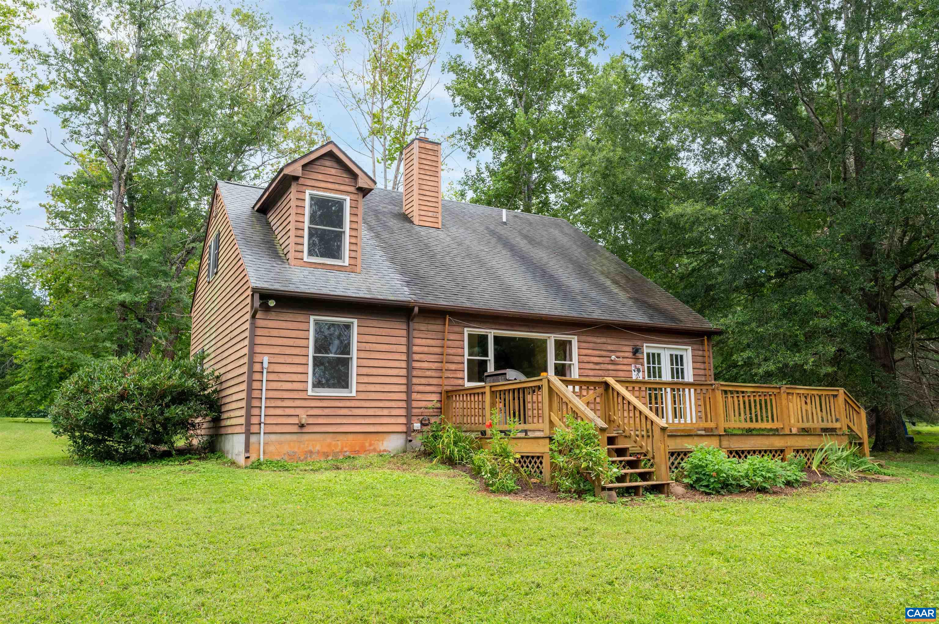189 Edgehill Way Faber, VA 22938 - Photo 32 of 44 a front view of a house with a yard