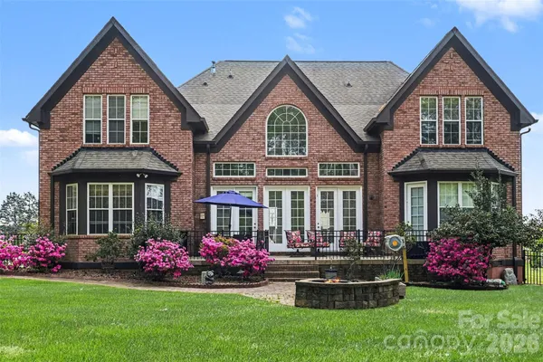 $879,000 | 14515 Davis Trace Drive, Mint Hill, NC 28227