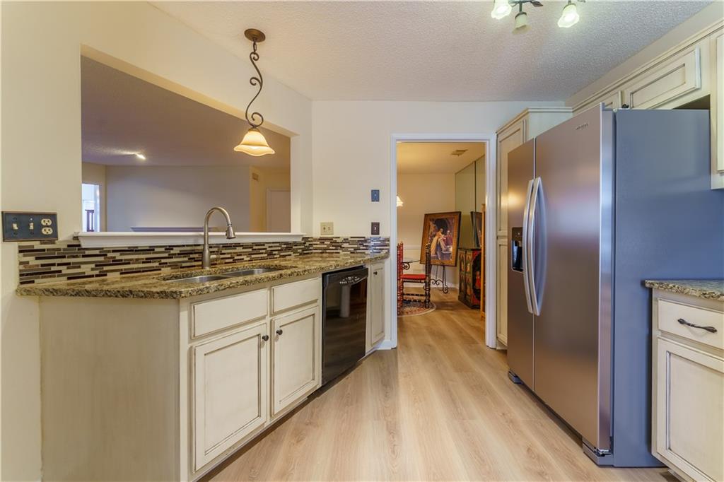 403 Mill Pond Road Roswell, GA 30076 - Photo 15 of 42