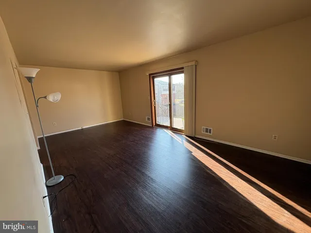 $389,900 | 13 Bordenshire Drive, Bordentown, NJ 08505