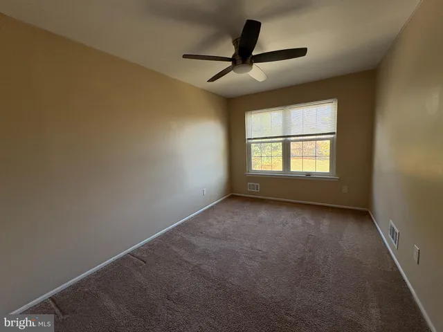 $389,900 | 13 Bordenshire Drive, Bordentown, NJ 08505