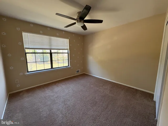 $389,900 | 13 Bordenshire Drive, Bordentown, NJ 08505