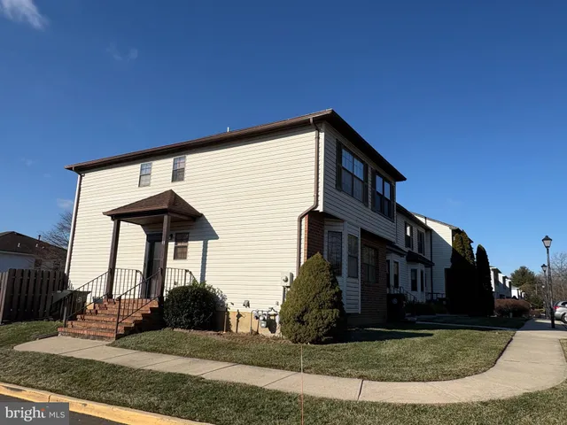 $389,900 | 13 Bordenshire Drive, Bordentown, NJ 08505