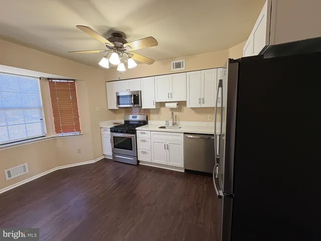 $389,900 | 13 Bordenshire Drive, Bordentown, NJ 08505