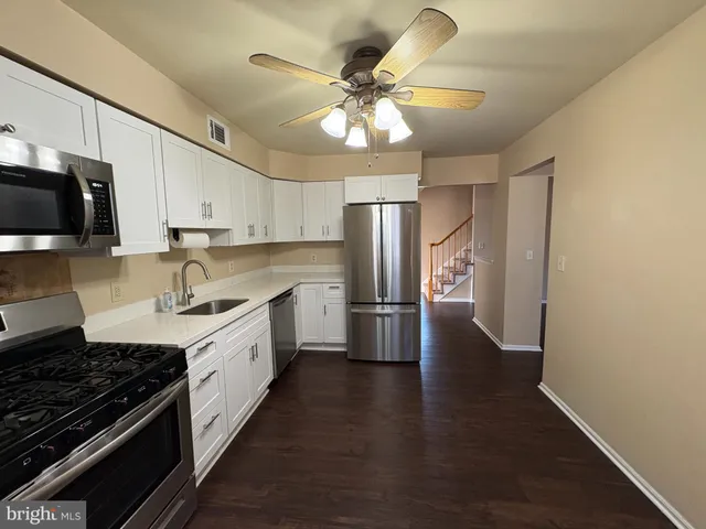 $389,900 | 13 Bordenshire Drive, Bordentown, NJ 08505