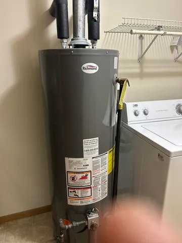 a view of workspace with washer and dryer