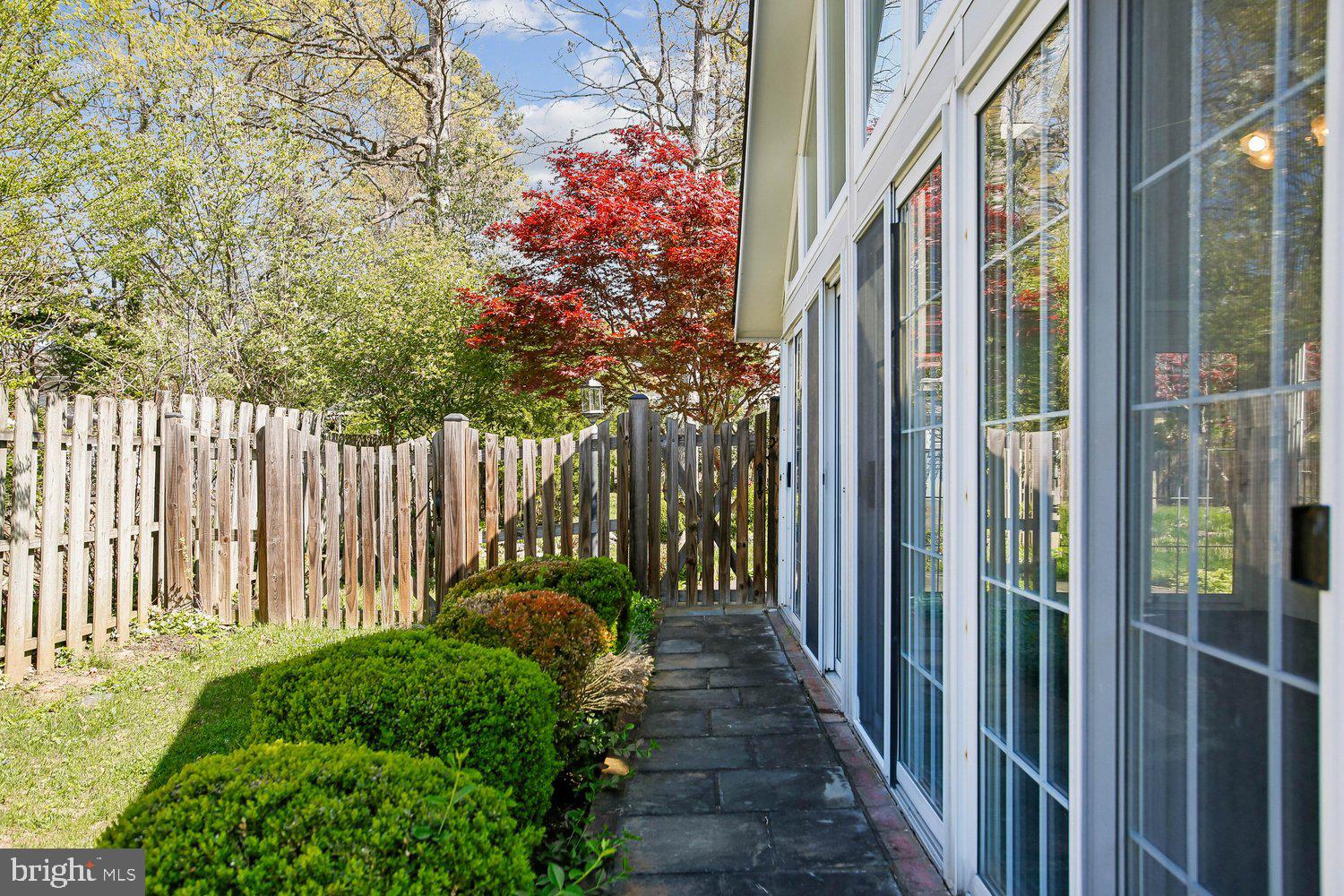 6809 Ontario Street Springfield, VA 22152 - Photo 14 of 70 Walk