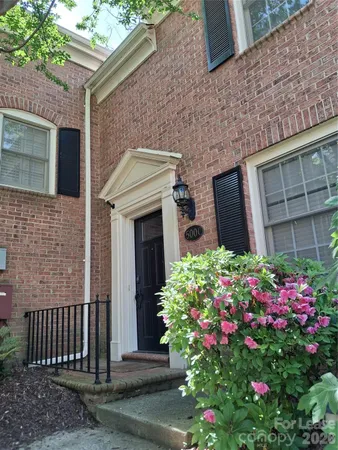 $2,550 | 500 North Poplar Street, Unit C, Charlotte, NC 28202