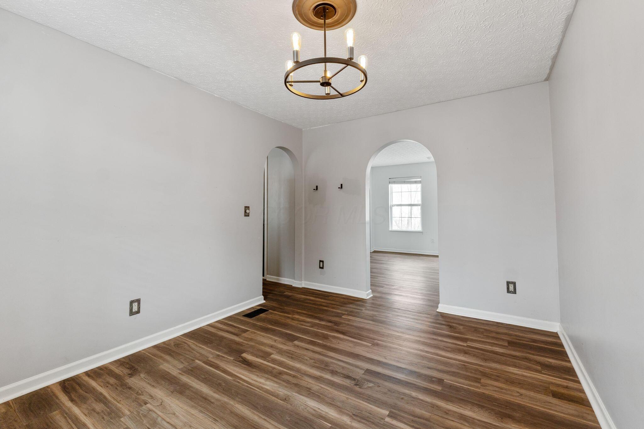 2487 Linbaugh Road Grove City, OH 43123 - Photo 23 of 55 2487 Linbaugh Rd (Interior)-25