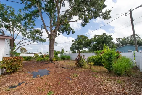 a view of a basketball court