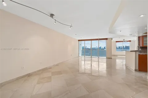 $1,450,000 | 1900 Sunset Harbour Drive, Unit 1008, Miami Beach, FL 33139