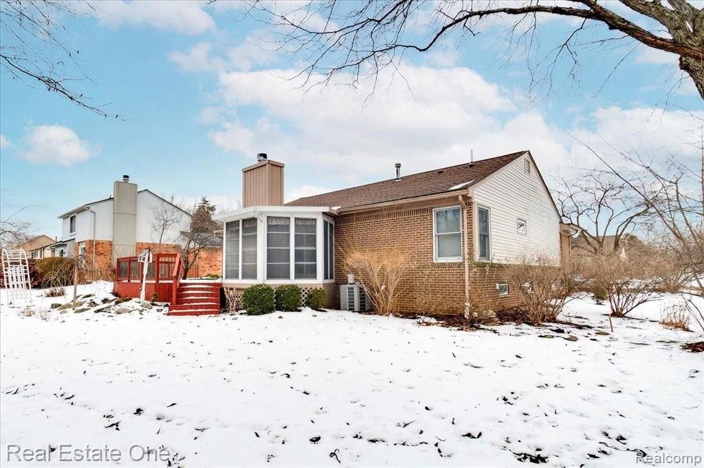 2051 Warrington Road Rochester Hills, MI 48307 - Photo 56 of 64