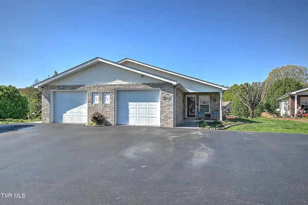 $269,000 | 904 Cornerstone Court, Kingsport, TN 37660