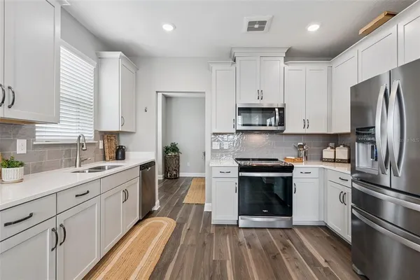 $445,000 | 7521 Laureate Boulevard, Unit 5306, Orlando, FL 32827