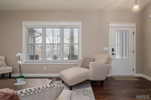 $244,900 | 111 Stone Ledge Dr Street, St. Clair, MO 63077