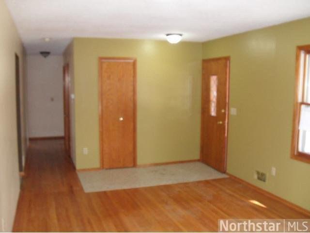 451 Totem Road St. Paul, MN 55119 - Photo 6 of 16 Gallery Image 6