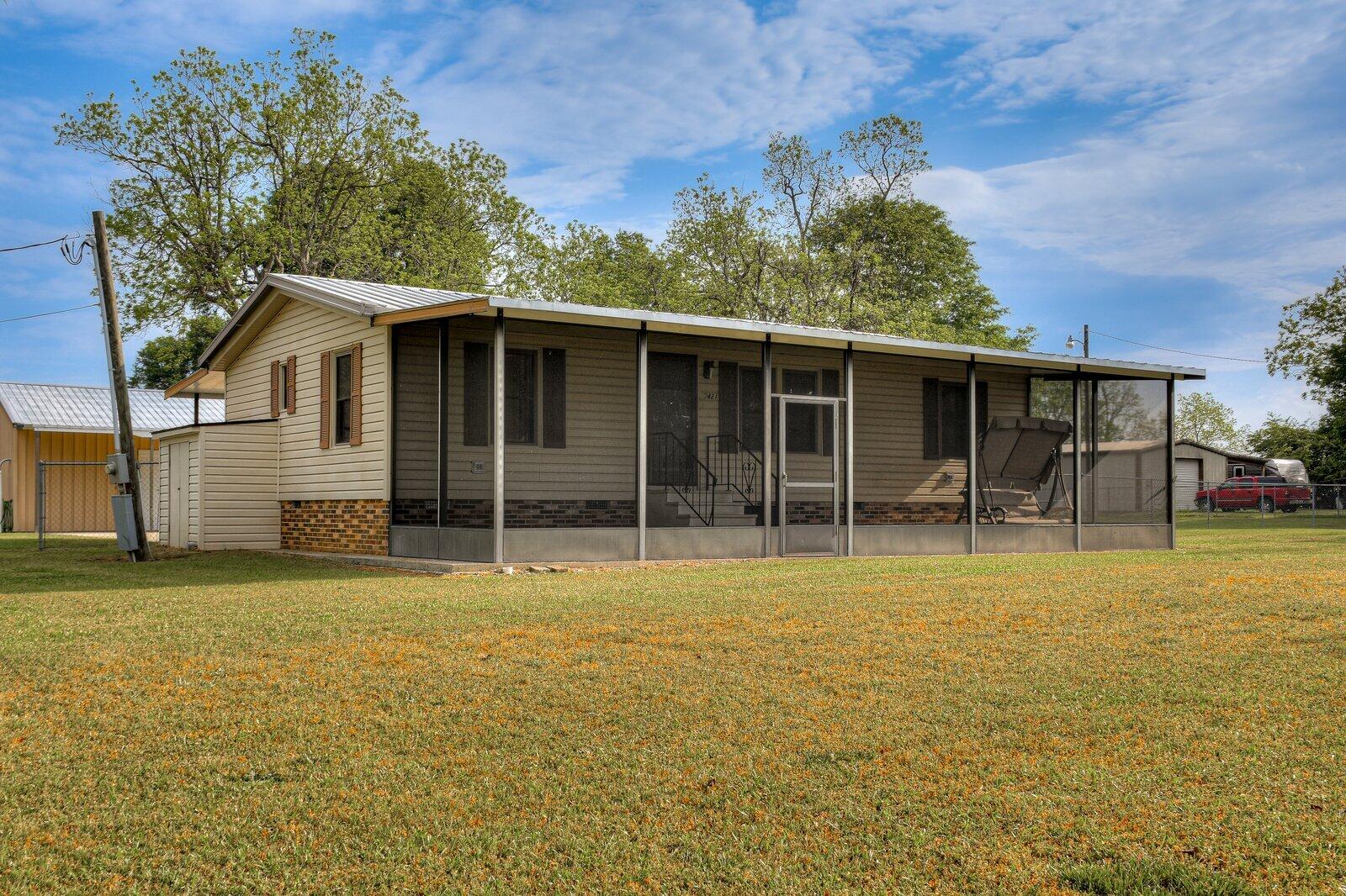 421 East Main Street Stapleton, GA 30823 - Photo 1 of 26 101