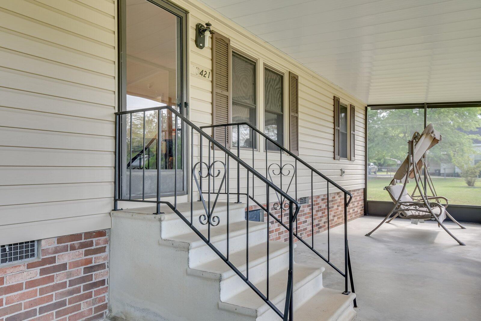 421 East Main Street Stapleton, GA 30823 - Photo 13 of 26 126