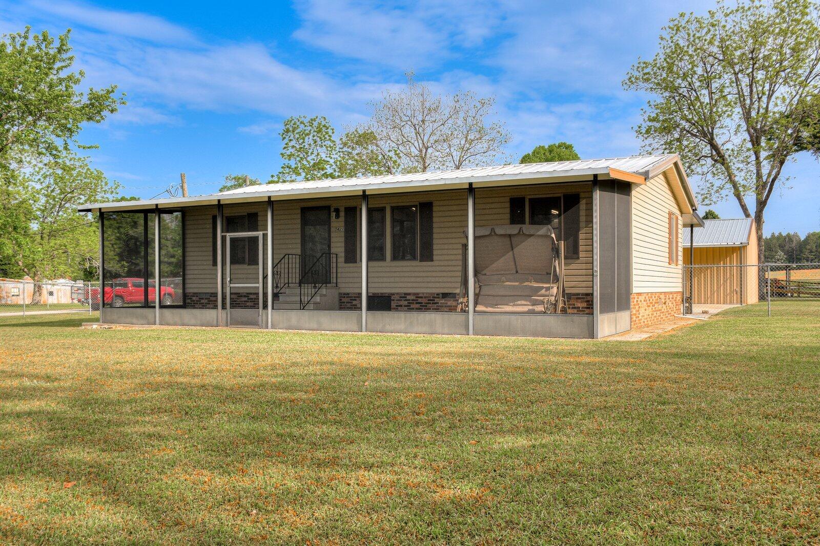 421 East Main Street Stapleton, GA 30823 - Photo 2 of 26 103