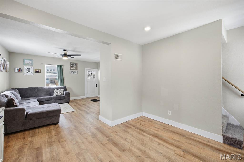 607 Pine Street Highland, IL 62249 - Photo 12 of 35