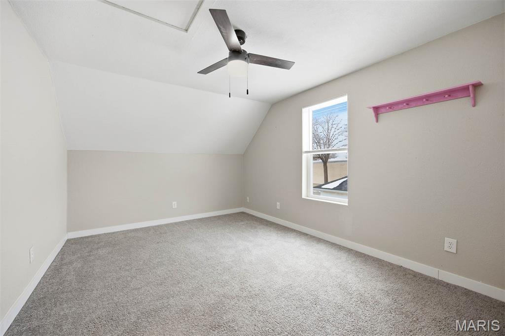 607 Pine Street Highland, IL 62249 - Photo 18 of 35