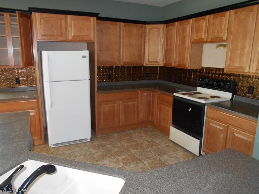 5923 Tallmadge Road Rootstown, OH 44272 - Photo 3 of 32 Gallery Image 3